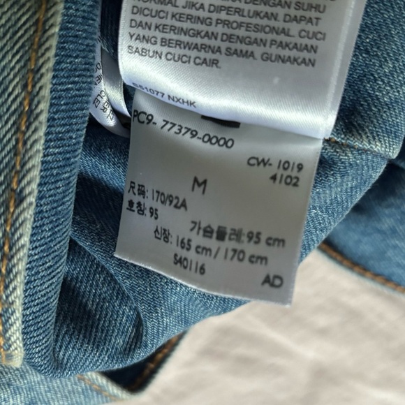 Levi’s Premium Sherpa Panel Trucker Denim Jacket Medium Blue Wash Size M - Picture 11 of 11